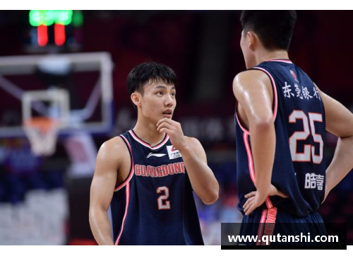 CBA消息_广东宏远录像分析师跳槽，球迷要求周琦退圈，将被除名 - 副本
